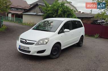Минивэн Opel Zafira 2009 в Дубно