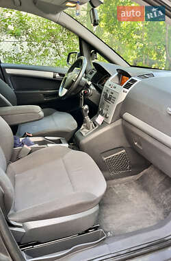 Мінівен Opel Zafira 2009 в Івано-Франківську