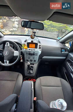 Минивэн Opel Zafira 2009 в Добромиле