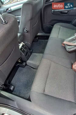 Минивэн Opel Zafira 2009 в 