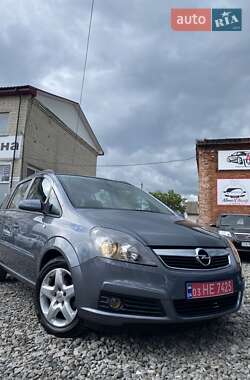 Минивэн Opel Zafira 2006 в 