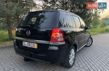 Мінівен Opel Zafira 2013 в 