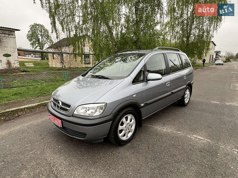 Минивэн Opel Zafira 2005 в Сумах