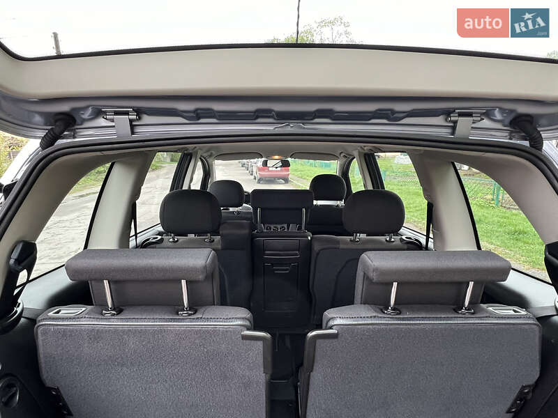 Минивэн Opel Zafira 2005 в Сумах