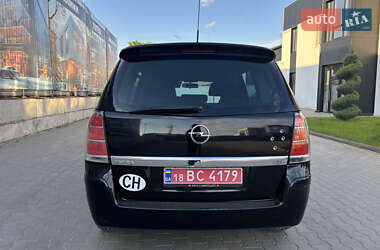 Минивэн Opel Zafira 2007 в 