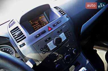 Минивэн Opel Zafira 2007 в 