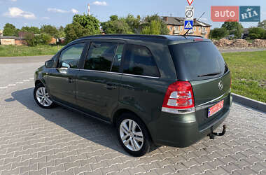 Мінівен Opel Zafira 2010 в 