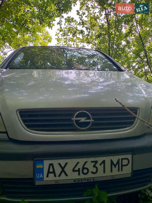 Минивэн Opel Zafira 1999 в Лозовой