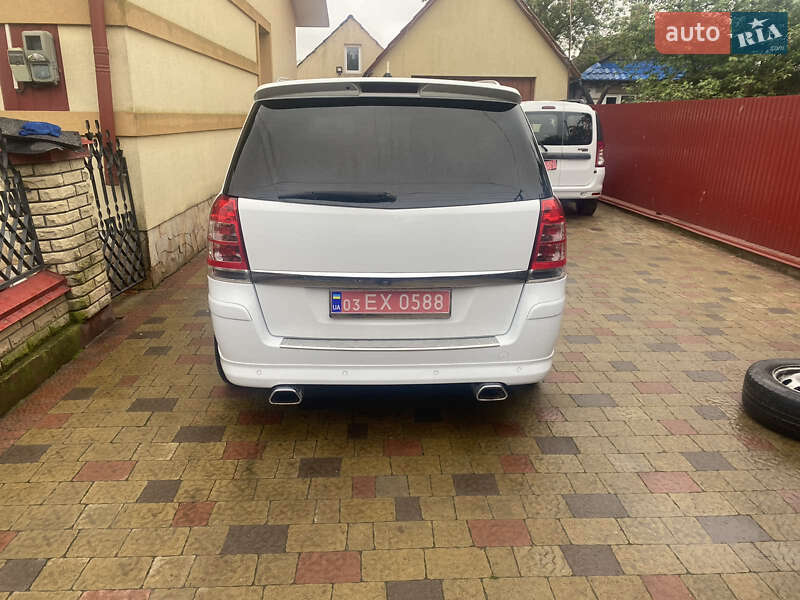 Минивэн Opel Zafira 2012 в Ковеле