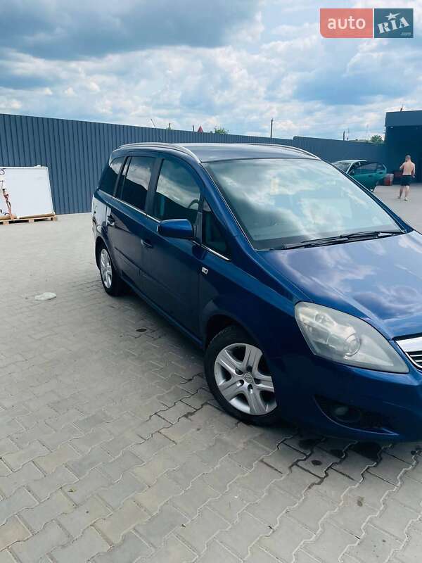 Минивэн Opel Zafira 2008 в Южноукраинске