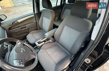Минивэн Opel Zafira 2007 в 