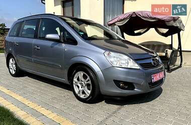 Минивэн Opel Zafira 2009 в Луцке