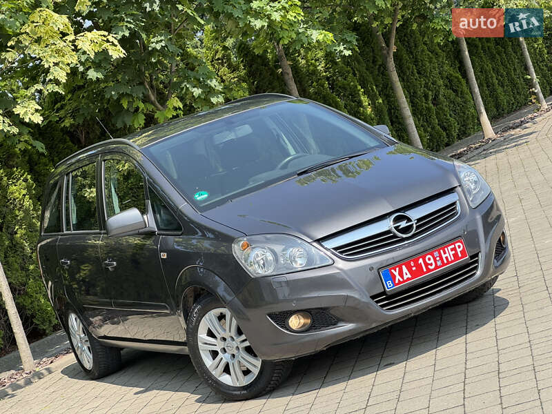Минивэн Opel Zafira 2012 в Львове