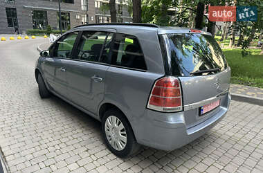 Минивэн Opel Zafira 2007 в 