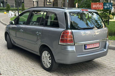 Минивэн Opel Zafira 2007 в 