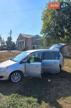 Минивэн Opel Zafira 2009 в 