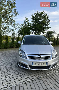 Мінівен Opel Zafira 2011 в 