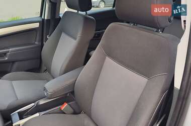 Минивэн Opel Zafira 2008 в 