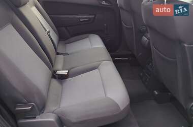 Минивэн Opel Zafira 2008 в 