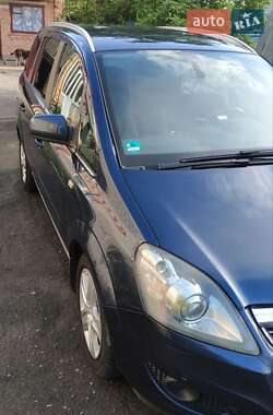 Микровэн Opel Zafira 2012 в 