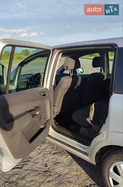 Минивэн Opel Zafira 2010 в 