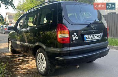 Минивэн Opel Zafira 2000 в 