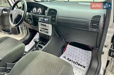 Минивэн Opel Zafira 2003 в 