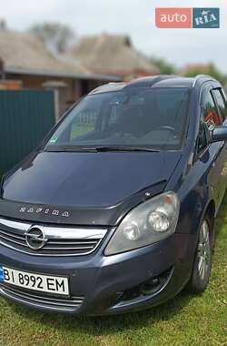 Минивэн Opel Zafira 2008 в Решетиловке