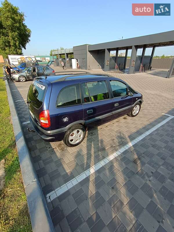 Минивэн Opel Zafira 2001 в Софиевской Борщаговке