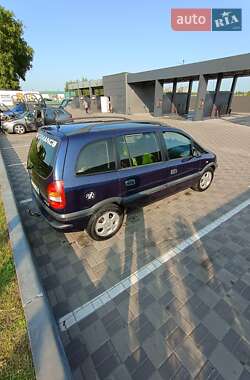 Минивэн Opel Zafira 2001 в 