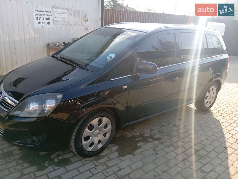 Минивэн Opel Zafira 2010 в Верховине фото 16 Минивэн Opel Zafira 2010 в Верховине
