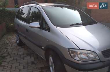 Мінівен Opel Zafira 2000 в 