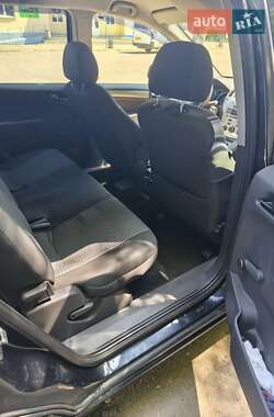 Мінівен Opel Zafira 2012 в 