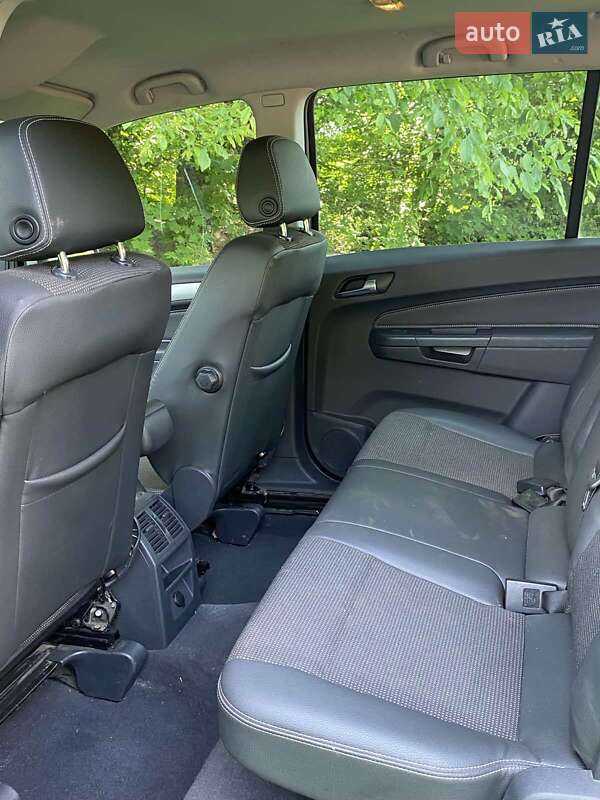 Минивэн Opel Zafira 2009 в Тернополе фото 10 Минивэн Opel Zafira 2009 в Тернополе