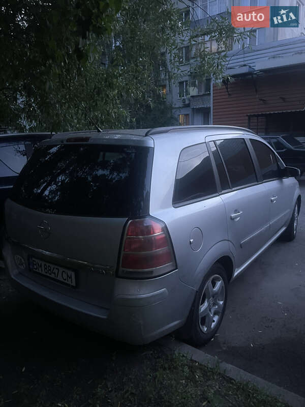 Минивэн Opel Zafira 2006 в Сумах
