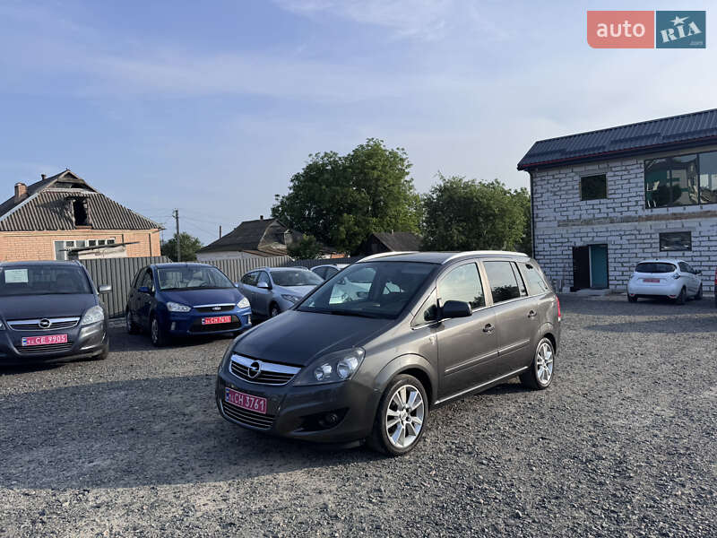 Opel Zafira 2011
