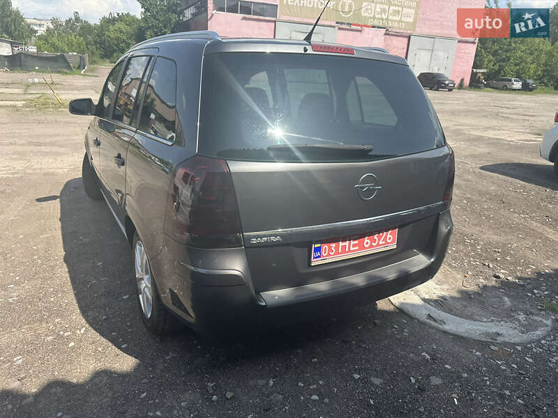 Минивэн Opel Zafira 2010 в Нежине