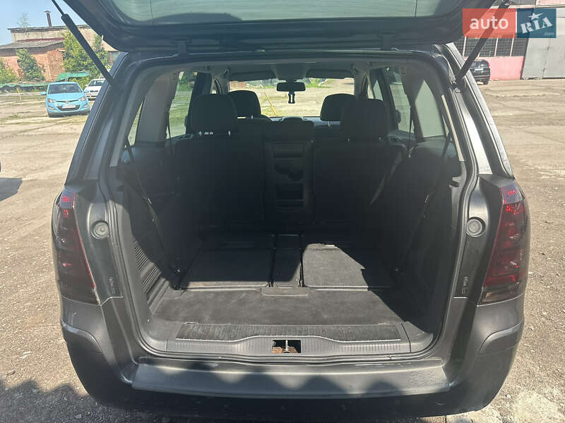 Минивэн Opel Zafira 2010 в Нежине