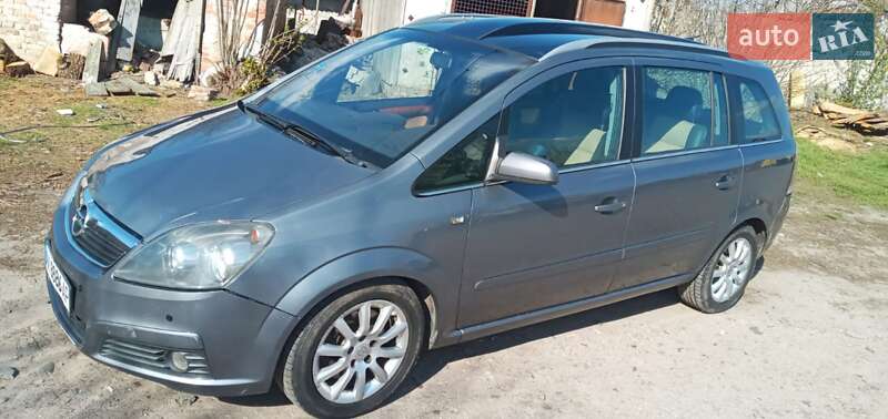 Минивэн Opel Zafira 2006 в Харькове
