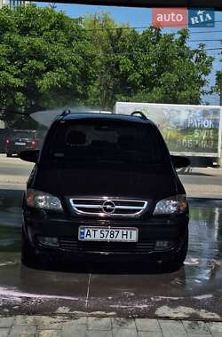 Мінівен Opel Zafira 2005 в Бурштині