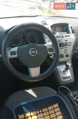 Минивэн Opel Zafira 2012 в Киеве