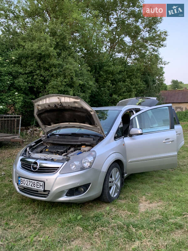 Минивэн Opel Zafira 2008 в Золочеве фото 5 Минивэн Opel Zafira 2008 в Золочеве