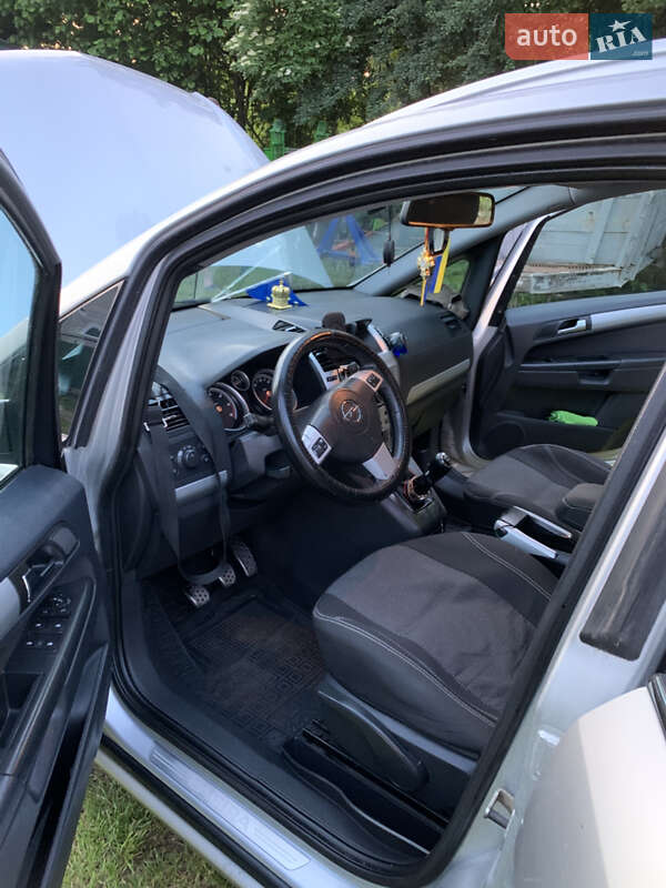 Минивэн Opel Zafira 2008 в Золочеве фото 11 Минивэн Opel Zafira 2008 в Золочеве