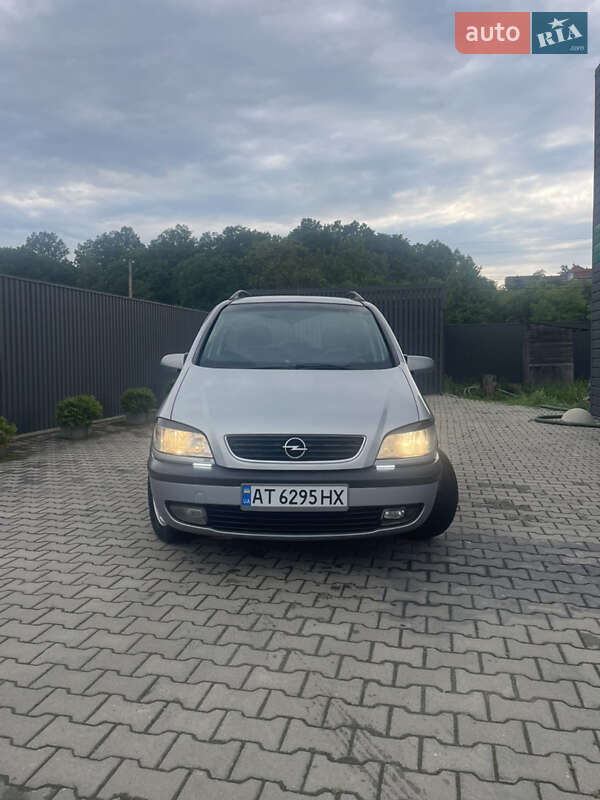 Opel Zafira 1999