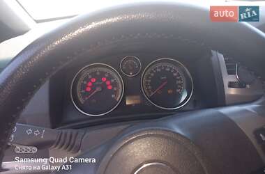 Минивэн Opel Zafira 2007 в 