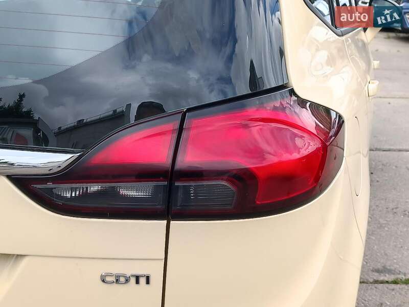 Мікровен Opel Zafira 2015 в Харкові