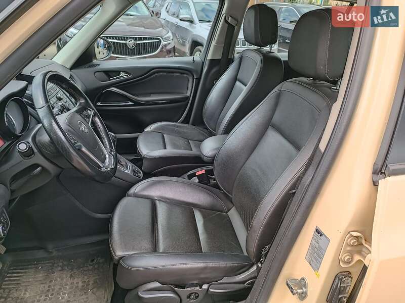 Мікровен Opel Zafira 2015 в Харкові