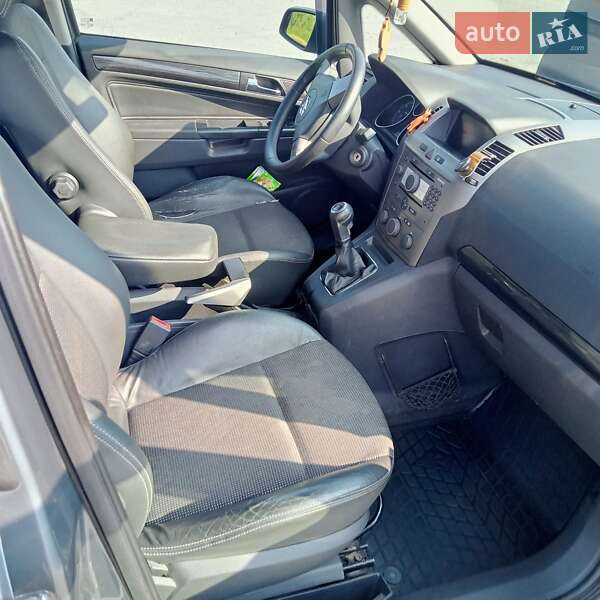 Минивэн Opel Zafira 2005 в Львове фото 6 Минивэн Opel Zafira 2005 в Львове