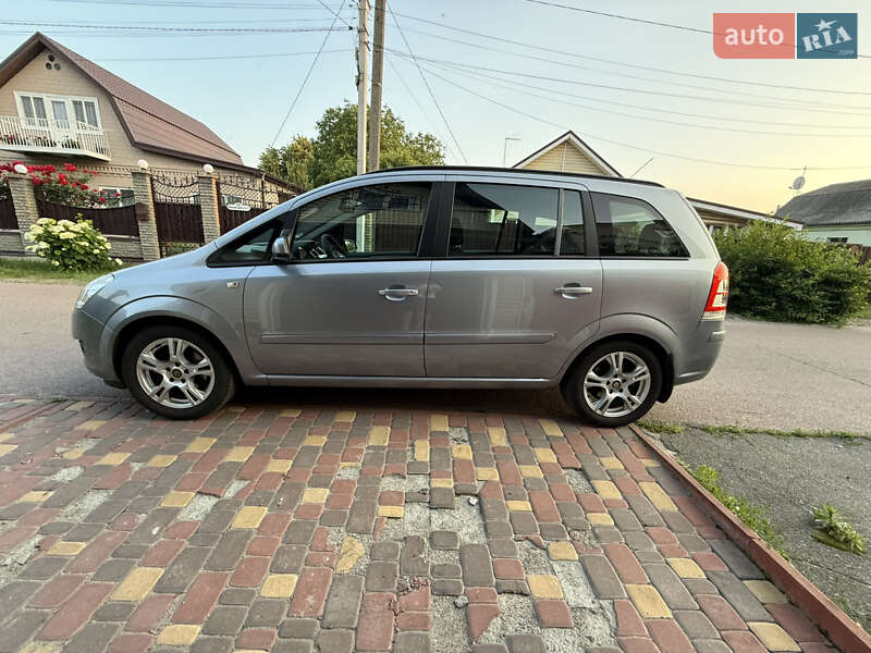 Минивэн Opel Zafira 2008 в Борисполе