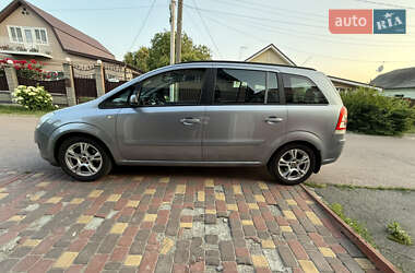 Минивэн Opel Zafira 2008 в 